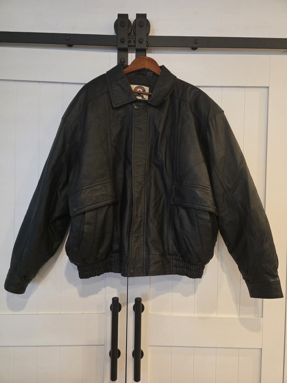 Vintage Phase 2 Black Leather Bomber Jacket Mens 2XL Full Zip Snap Front Coat